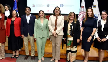 Ministerio de la Mujer impulsa buenas prácticas de género
