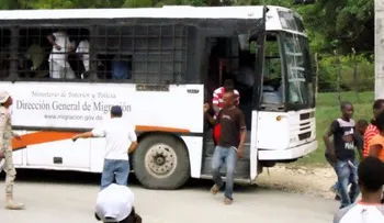 República Dominicana deporta primer grupo de 18 haitianos