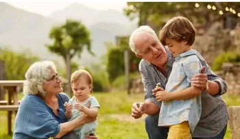 Hoy es el Día de los Abuelos: La esencia del amor y la sabiduría familiar