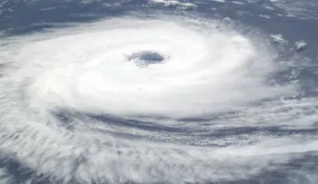 Alerta en Mississippi por el paso de un gran y peligroso tornado
