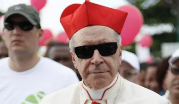 Quince organizaciones darán apoyo al padre Serrano; advierten al Cardenal