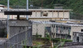 Encarcelan exdirector de penal venezolano por facilitar armas a los internos