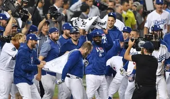  Medias Rojas de Boston y Dodgers jugaron el partido más largo historia de Serie Mundial