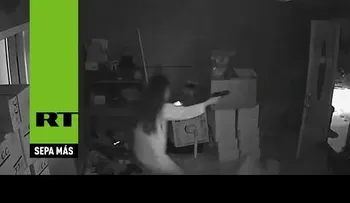Saldo fatal: Entran a robar y una mujer los recibe a tiros