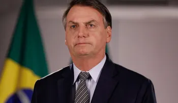 Bolsonaro se somete a radiografía de pulmón y hará nueva prueba de COVID-19