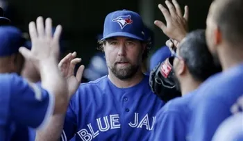 Azulejos igualan serie con Rangers gracias a dos Cy Youngs
