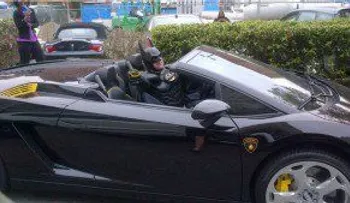 Tristeza en EEUU por muerte de Batman en accidente de tráfico