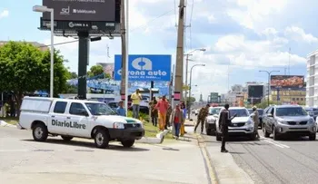 Turba armada secuestra tres vehículos propiedad de Diario Libre