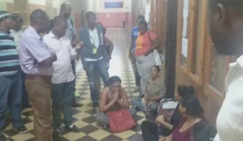 Estudiantes de término UASD exigen examen especial de medicina