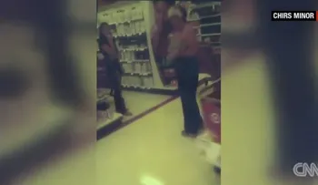 Clientes de Target en California indignados por los sonidos pornográficos que se escucharon en una tienda a través de los parlantes