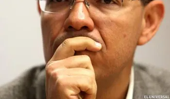 Cambios de ministros crean dudas en Caracas