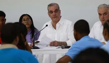 Abinader inaugurará obras educativas y lanzará programas en San Juan