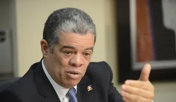 Amarante Baret: Educación no le debe a constructores escuelas