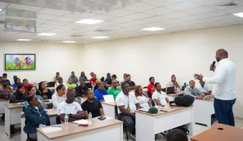 Instituto Nacional de Educación Física capacita en atletismo