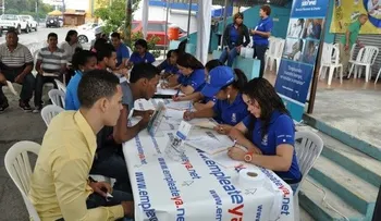 Ministerio de Trabajo lleva servicios de empleo al kilómetro 10 de la Sánchez