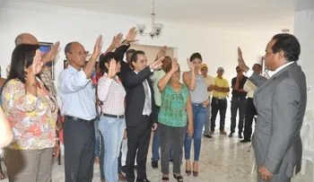 Partido Civico Renovador juramenta sector externo en la Romana 