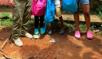 IFB y Fundación AYO entregan mochilas y útiles escolares a niños de escasos recursos