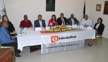 Laboratorio Químico Dominicano renueva pacto con Sindicato de Trabajadores