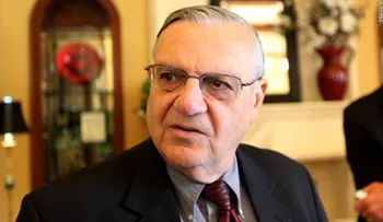 Declaran culpable al exalguacil Joe Arpaio por desacato judicial, en un caso de arrestos a inmigrantes