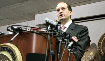 El Senado de EEUU confirma Alexander Acosta, hijo de exiliados cubanos, como secretario de Trabajo