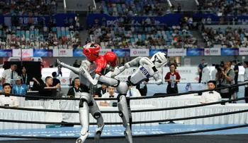 Robots humanoides chinos superan récords humanos en los Juegos Mundiales de Robots en Beijing