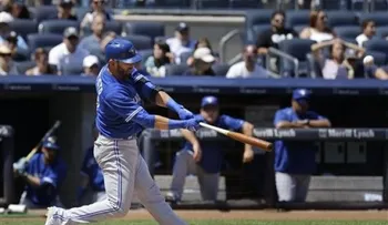 Criollo José Bautista conecta jonrón de dos carreras y Azulejos vencen a Yanquis