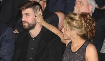  Shakira y Gerard Piqué en inminente separación, según medios españoles, por cantante insistir en gira promocional