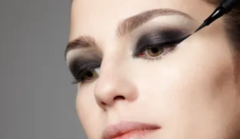 3 recomendaciones para que el delineador de ojos dure más tiempo