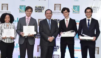 El Banco Central entrega los premios competencia académica "Economistas del Futuro"