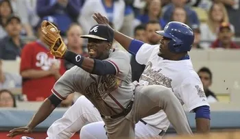 Dodgers envían a dominicano Juan Uribe a Bravos 