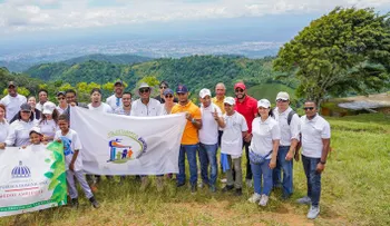 El Voluntariado Bancentraliano realizó su 16ª jornada de reforestación en Palo Alto, Santiago de los Caballeros