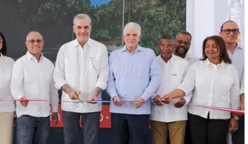 Abinader destaca impacto de carretera en Elías Piña