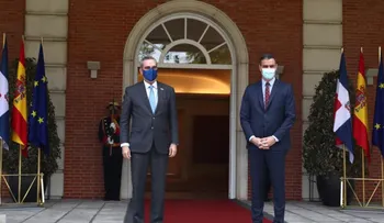 Abinader se reúne con jefe Gobierno español, Pedro Sánchez; hablan de la vacunación y la cooperación 