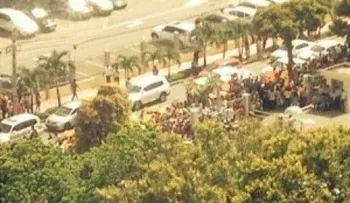 Bancas de lotería protestan frente a Hacienda en rechazo a un solo sorteo 