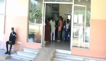 Médicos cumplen paro de 24 horas convocado en Mao