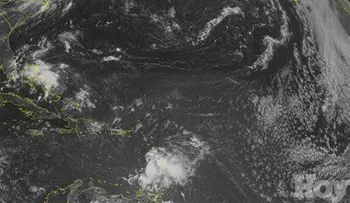 Centro de Huracanes de EU advierte tormenta Chantal avanza fortalecida hacia RD y Haití