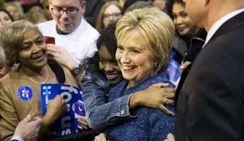 Hillary Clinton obtiene más de 500 delegados en Supermartes