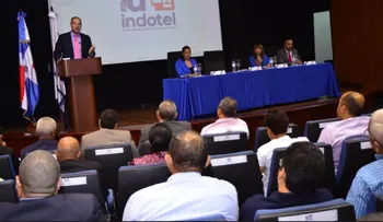 Indotel y Ceabad debaten sobre cómo planificar el apagón de televisión analógica  
