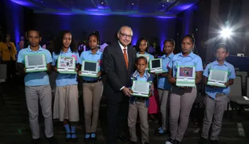 Barrick Pueblo Viejo inicia programa Una Computadora por Niño
