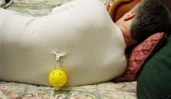 Cómo dormir con una persona que ronca