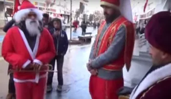 VIDEO: ¿Papá Noel se convierte al islam en Turquía?