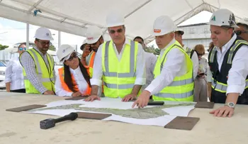 Abinader supervisa avances de la circunvalación de Navarrete