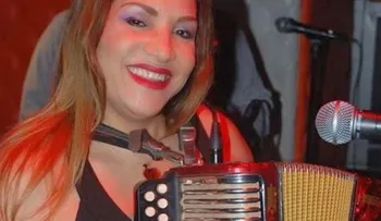 Atacan a tiros guagua músicos merenguera María Díaz