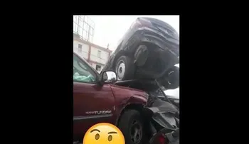 Un espectacular accidente que involucró seis vehículos deja al menos tres heridos en Santiago