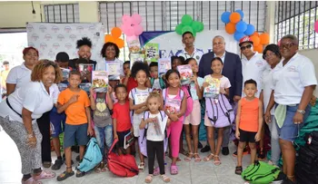 Seaboard en coordinación con CODEBAVIF entrega útiles escolares a más de 600 niños