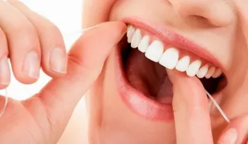 Por qué usar hilo dental todos los días