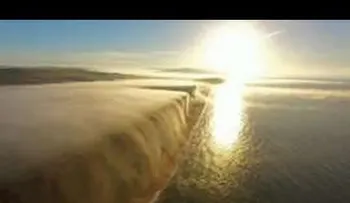 Captan el increíble momento de una niebla (VIDEO)