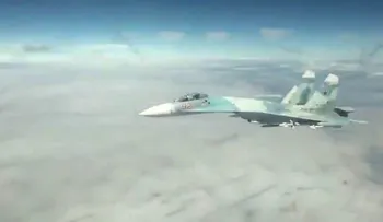 El tenso momento en que un caza ruso interceptó a un bombardero de Estados Unidos