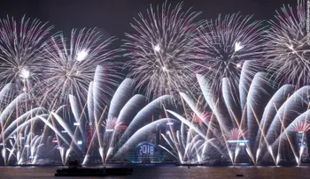 Medidas de seguridad y fuegos artificiales: así celebró el mundo la llegada de 2018
