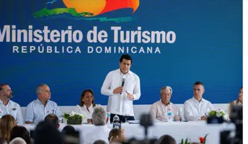 Turismo inaugura estacionamiento en Bayahíbe